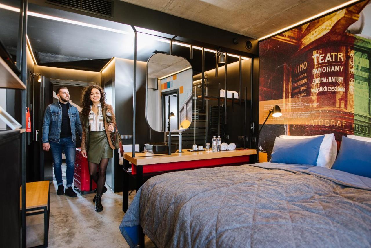 !Fest Hotel Λβιβ Εξωτερικό φωτογραφία