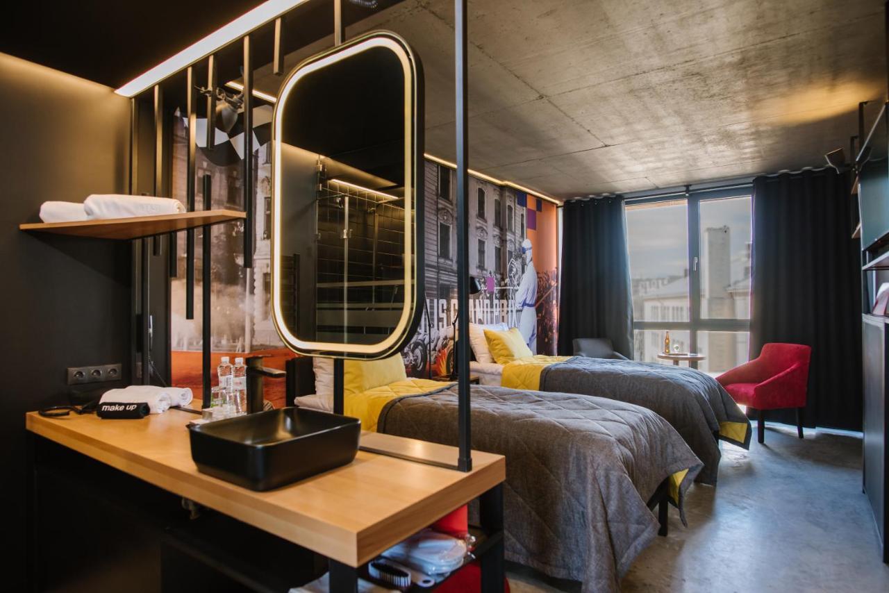 !Fest Hotel Λβιβ Εξωτερικό φωτογραφία
